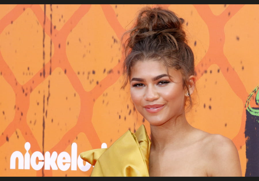 Le chignon d&eacute;structur&eacute; de Zendaya
