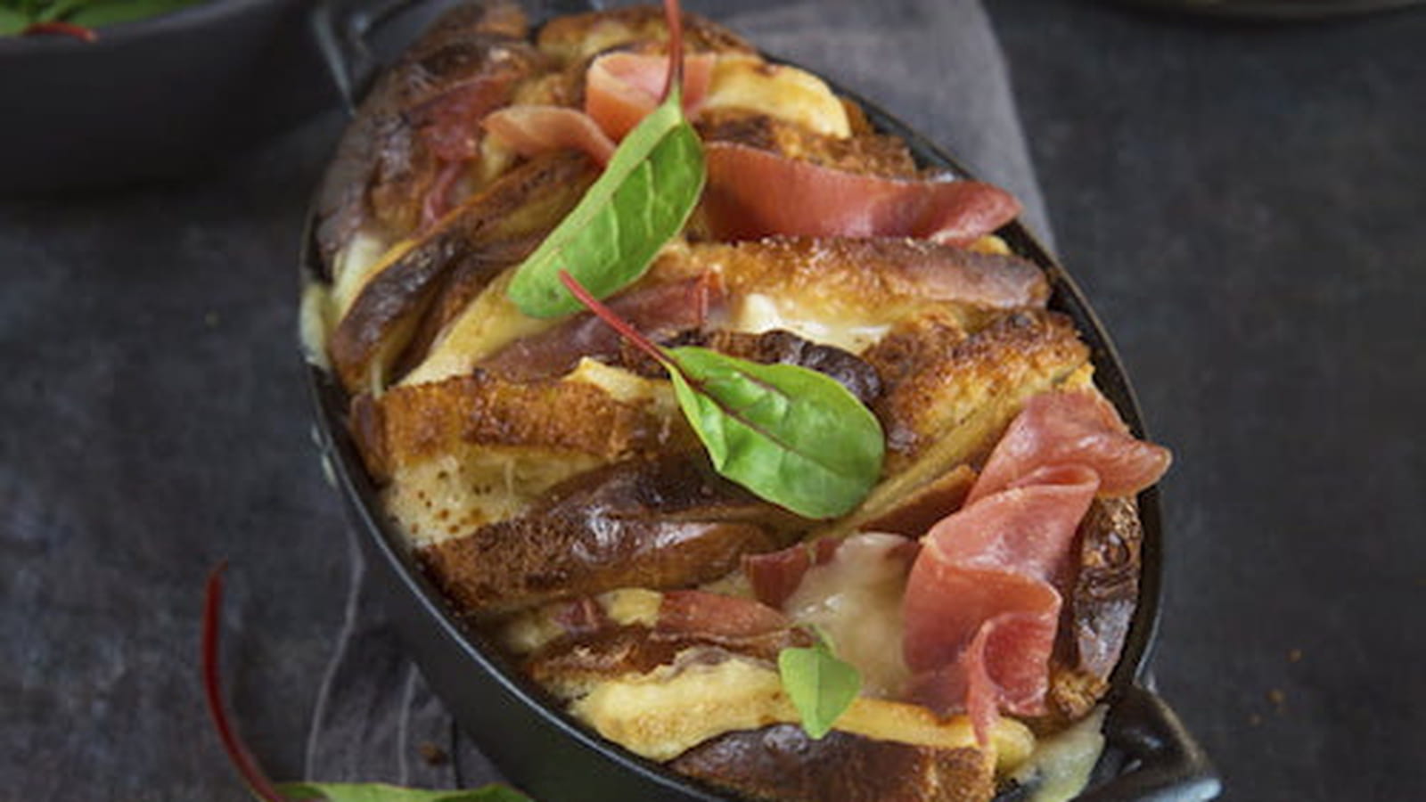 Pain perdu façon raclette au jambon cru