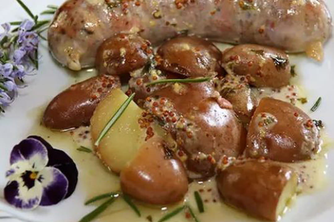 Andouillette au vin blanc sauce moutarde à l'ancienne