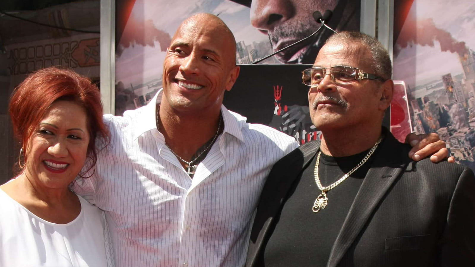 Ata Johnson, Dwayne Johnson et Rocky Johnson