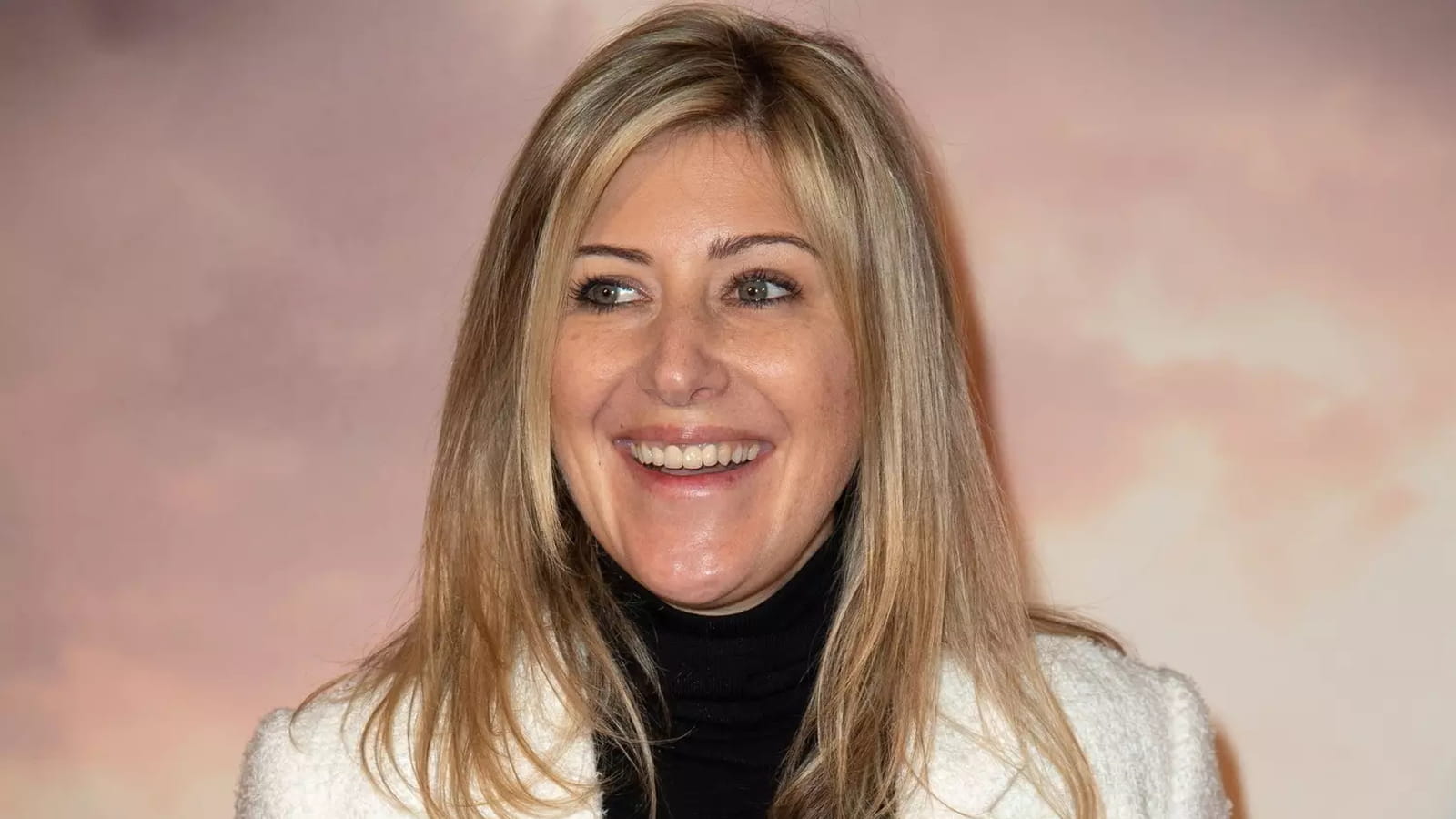 Amanda Sthers