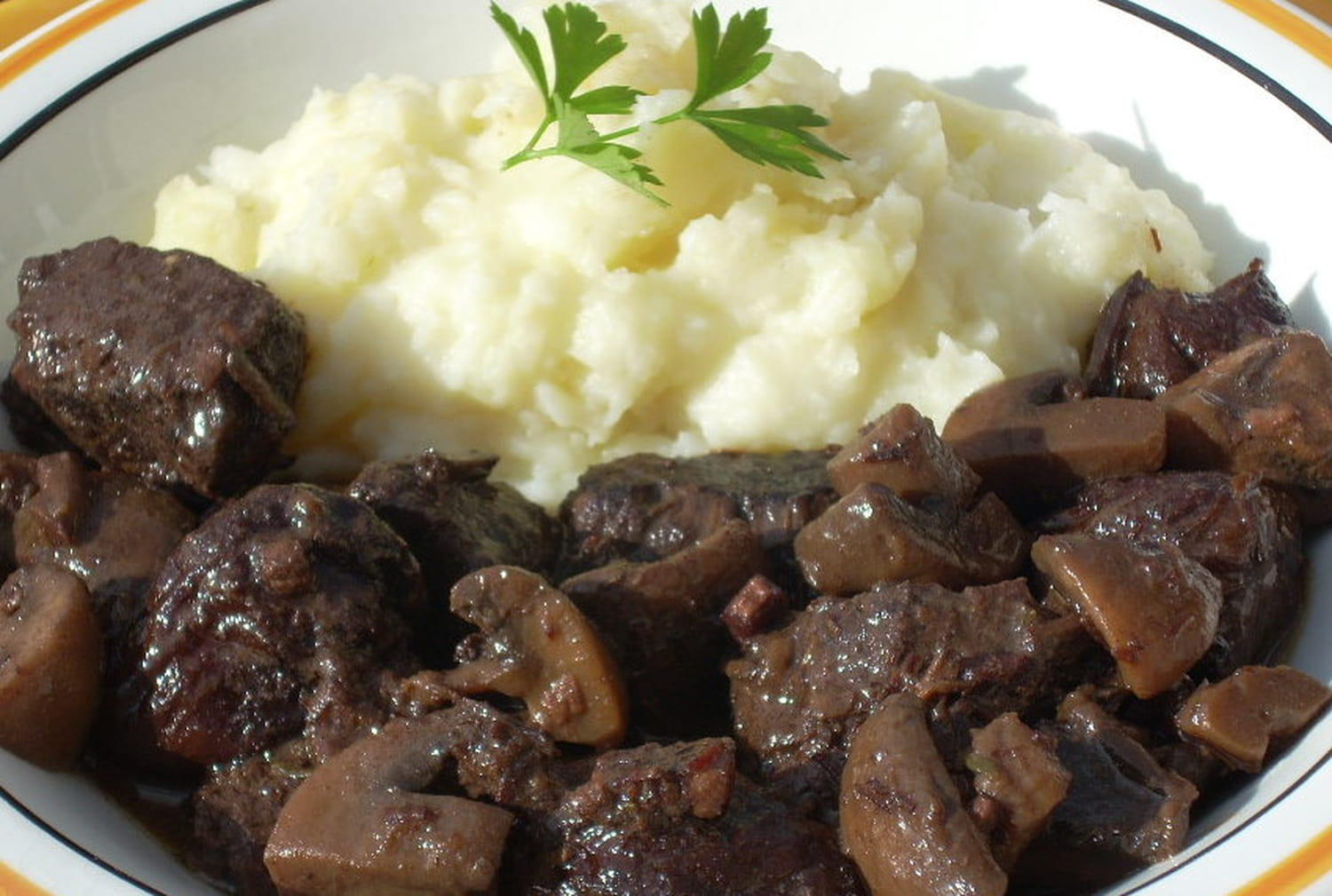 Recette de Daube de cerf aux pruneaux