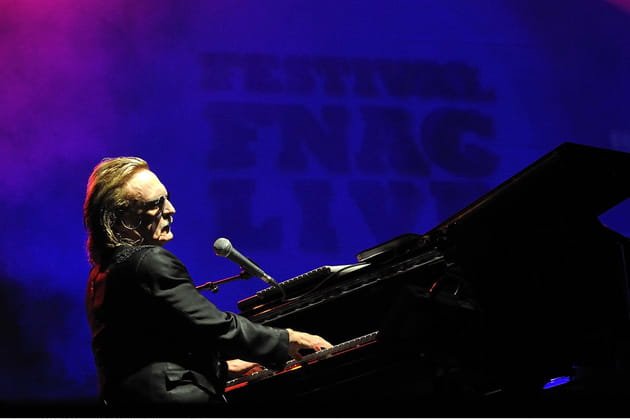 Christophe au Festival "Fnac Live" au Paris City Hall