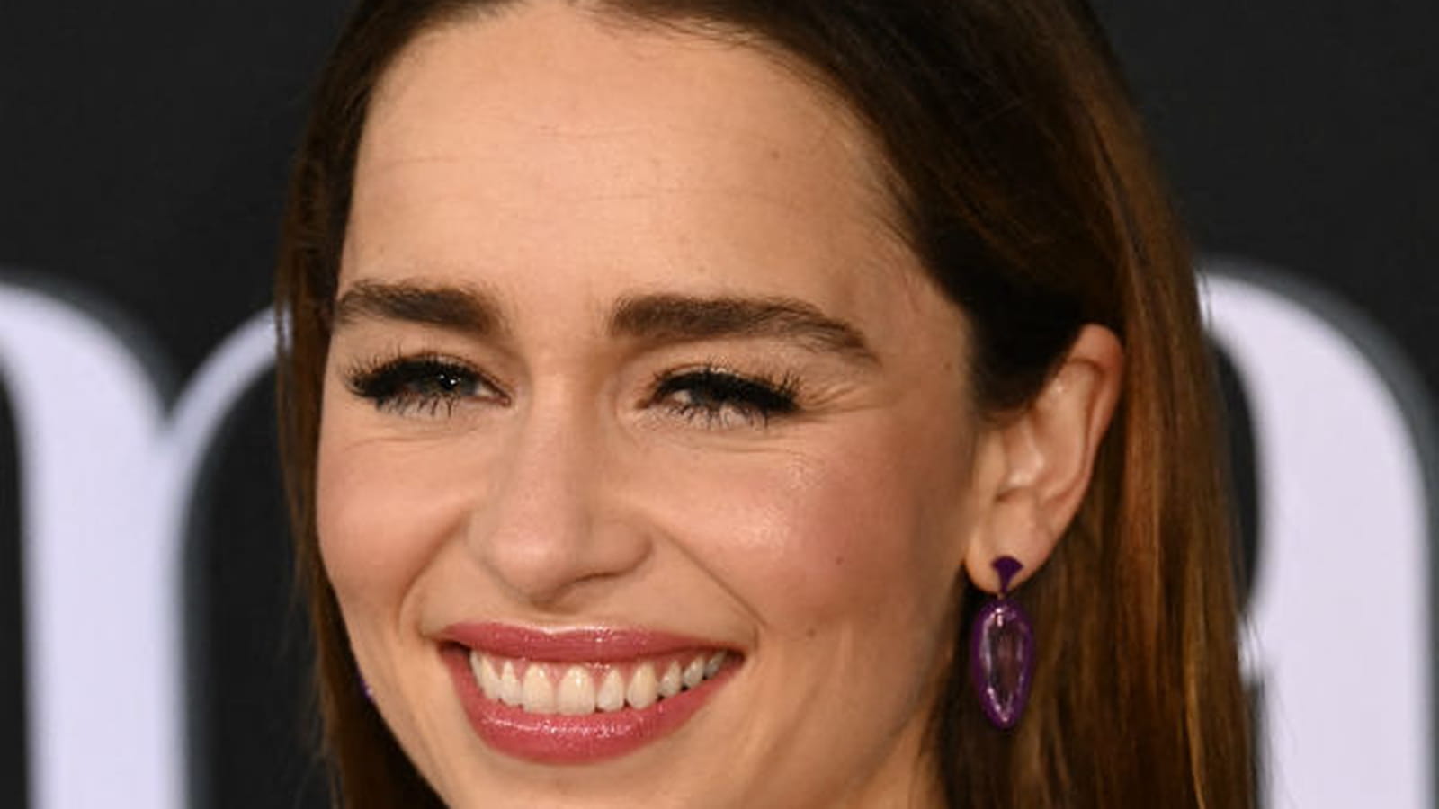 Les faux-cils d'Emilia Clarke