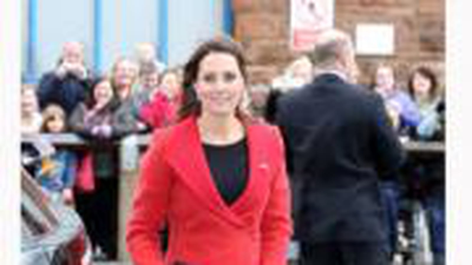 Son manteau rouge