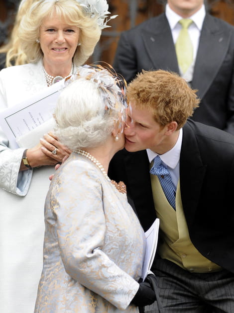 Elizabeth II partage un baiser avec son petit-fils
