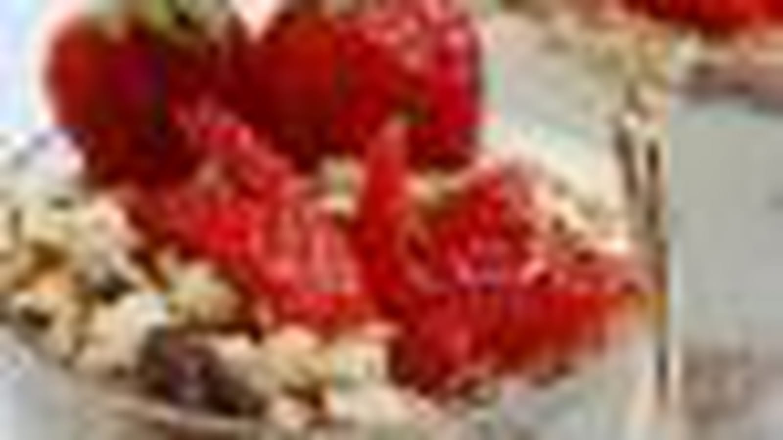 Verrine au fromage blanc, céréales et fraises