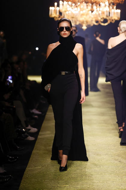 Look 47&nbsp;du d&eacute;fil&eacute; Saint Laurent