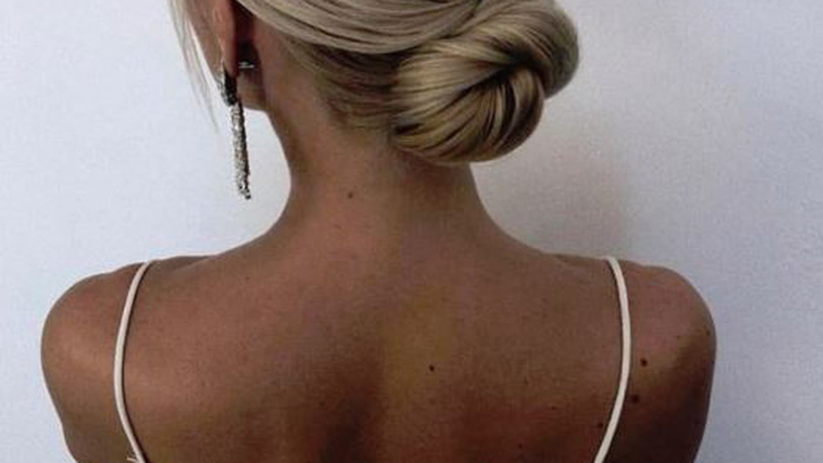 Le chignon bas