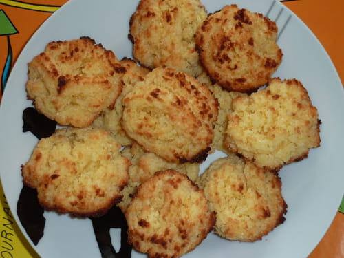 Rochers à la noix de coco authentiques