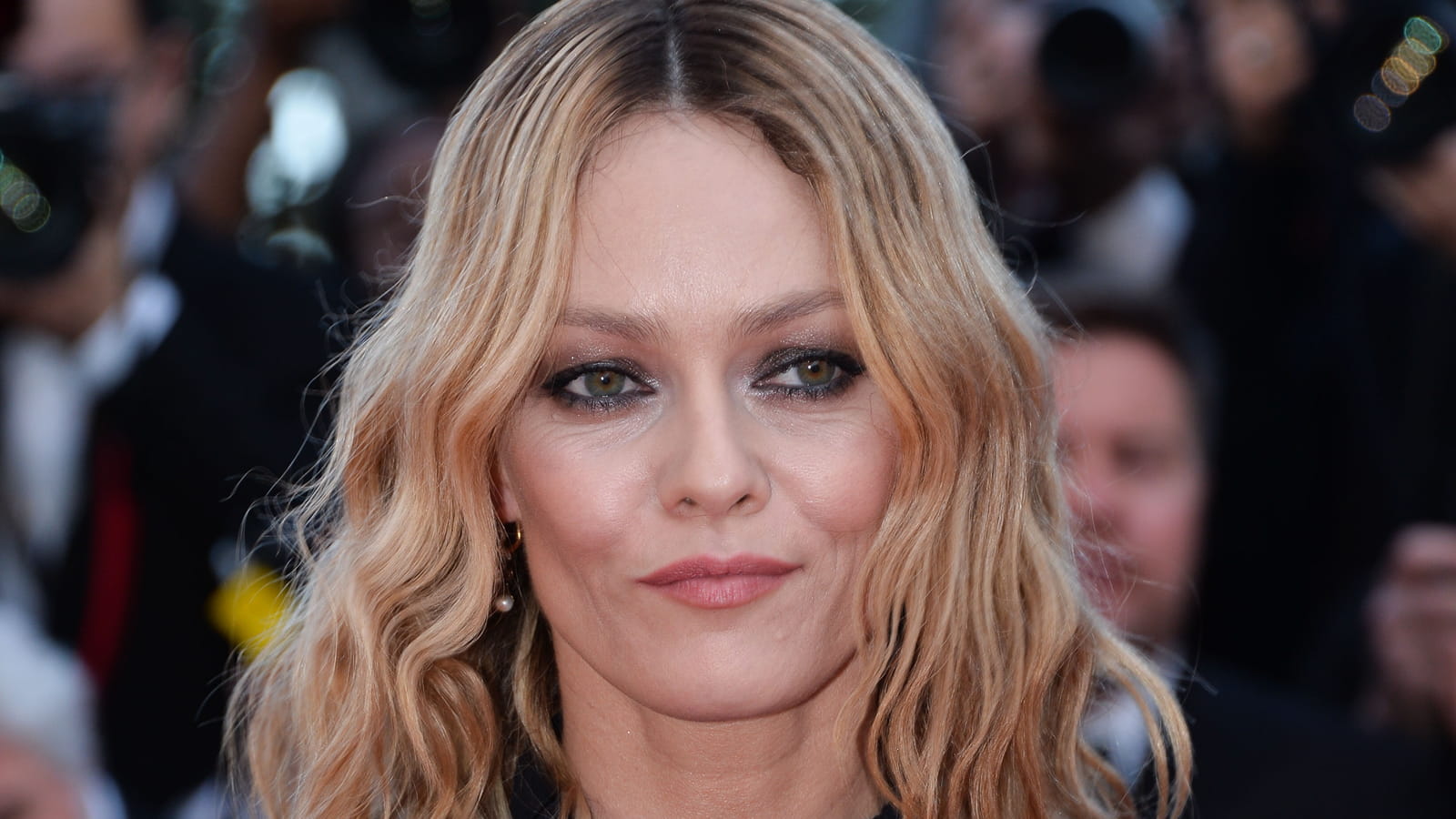 Vanessa Paradis et ses ondulations