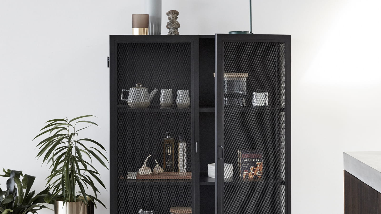 Vitrine noire Hübsch