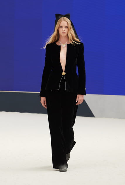 Look 24&nbsp;du d&eacute;fil&eacute; Chanel