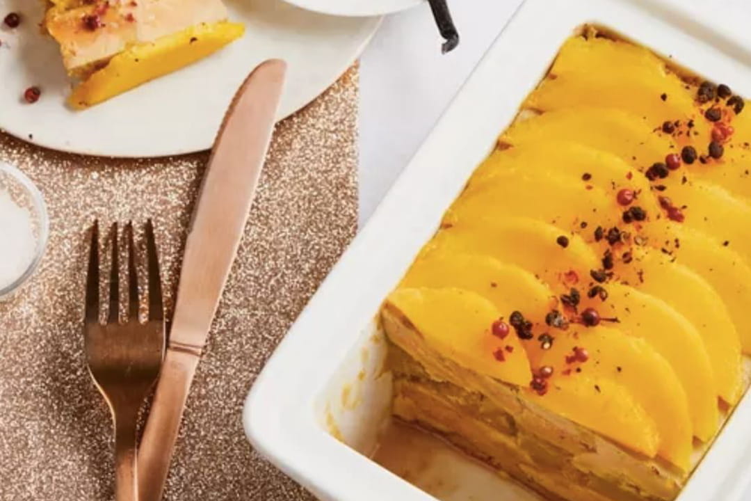 Terrine de foie gras aux mangues caramélisées, graines de vanille et