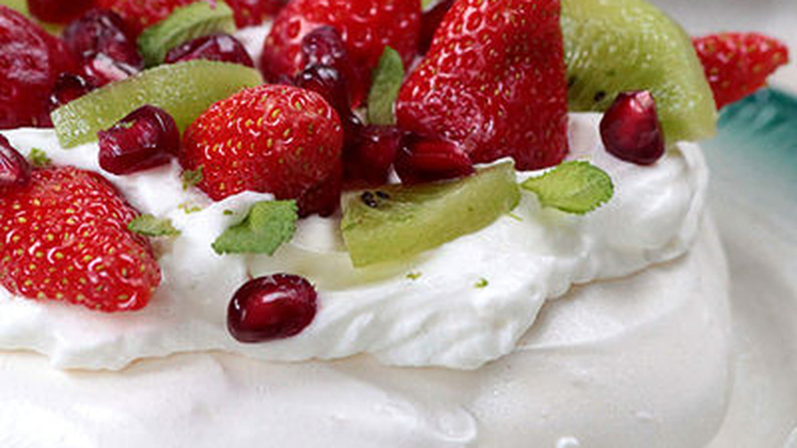 Pavlova fraise, kiwi et citron vert