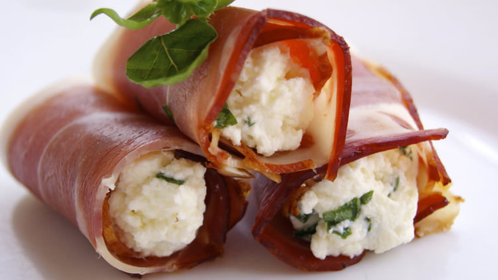 Roulés de jambon de Parme à la brousse