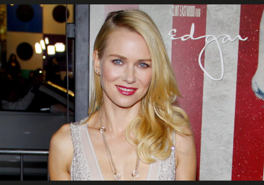 Naomi Watts, glamour avec ses l&egrave;vres glossy