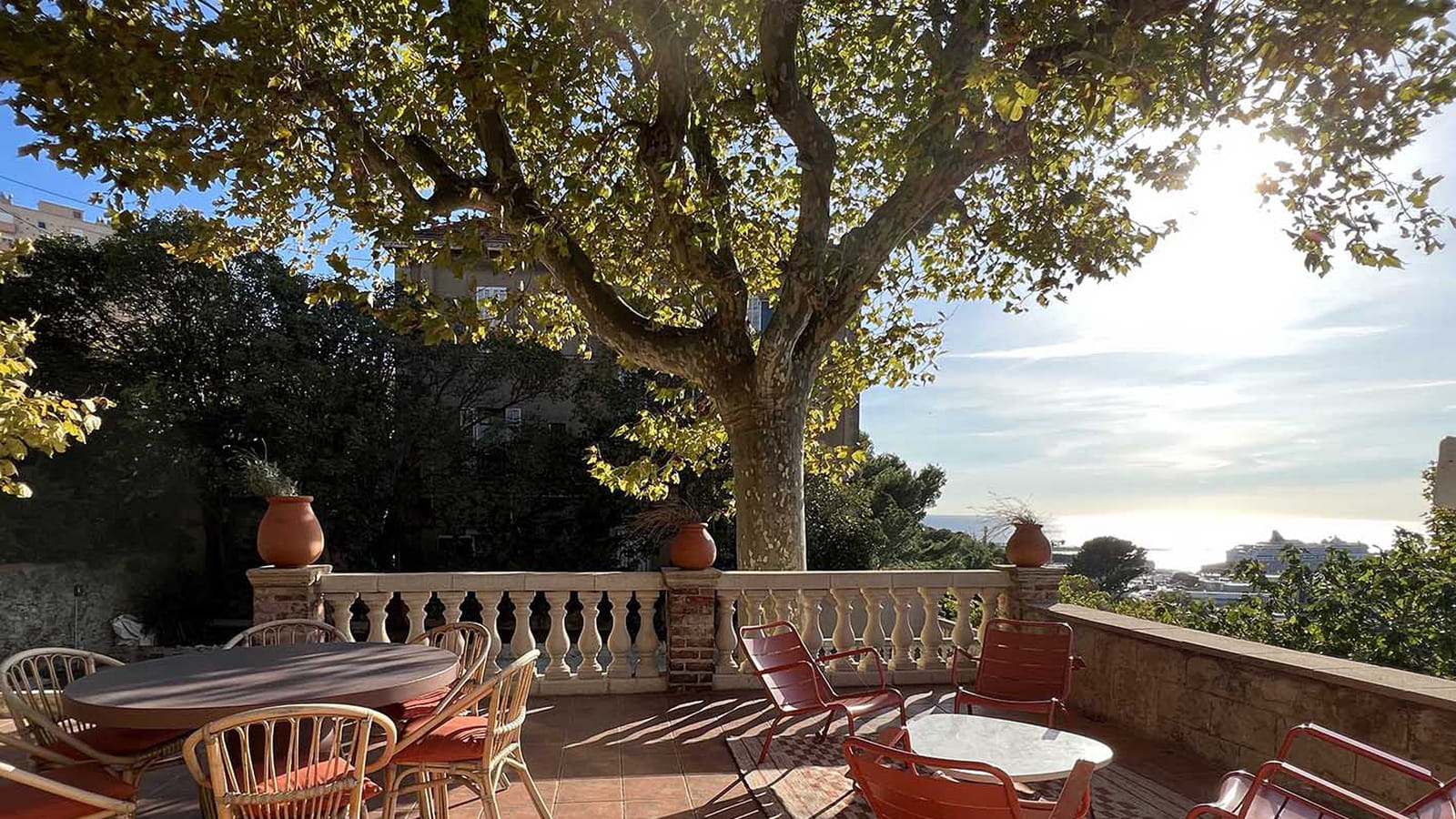 Salon de jardin avec vue 