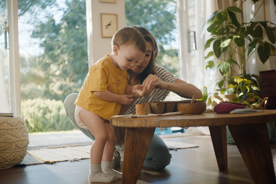 Enfance, nature et bien-être s'harmonisent avec Pampers