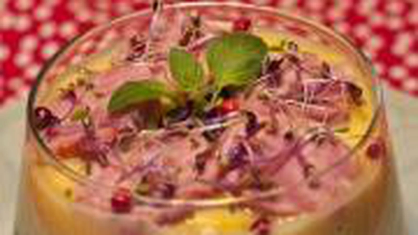 Verrine au rutabaga, potiron et saucisse à l'ail