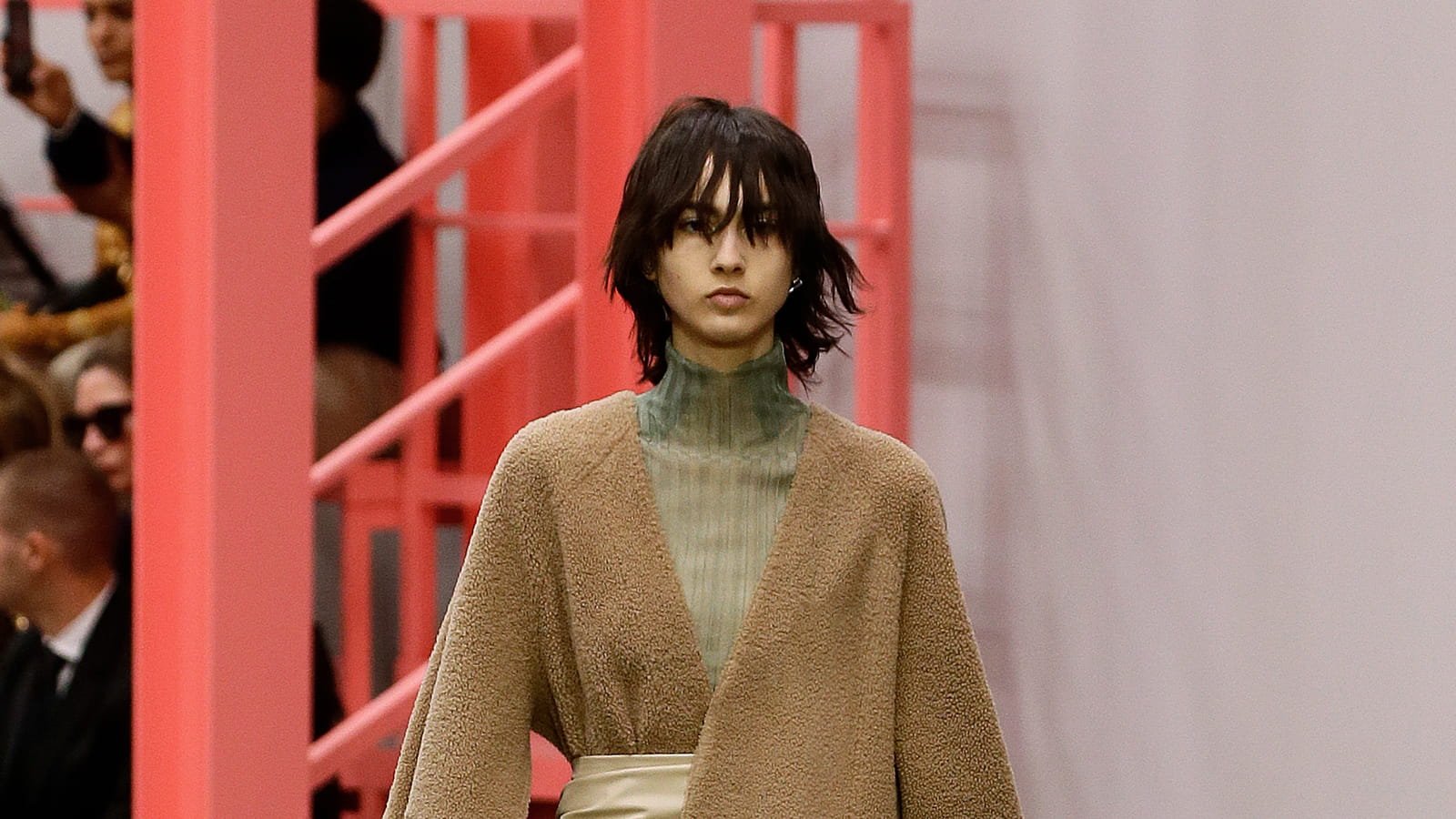 Look 1