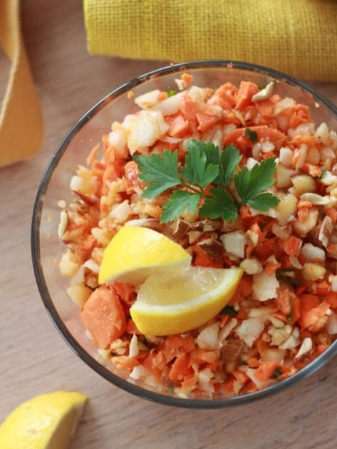 Salade croquante au radis noir, carottes et pomme