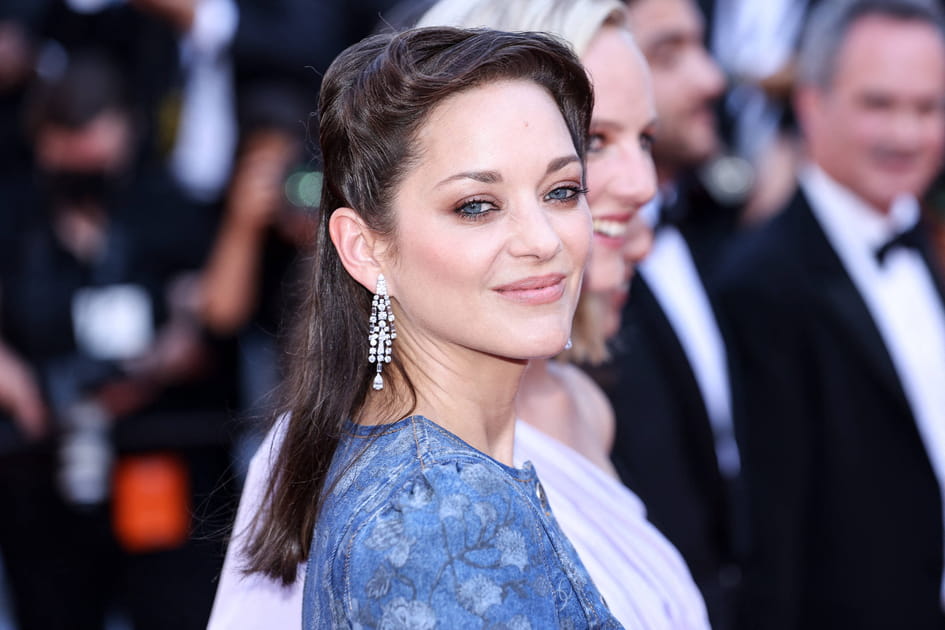 La coiffure r&eacute;tro de Marion Cotillard