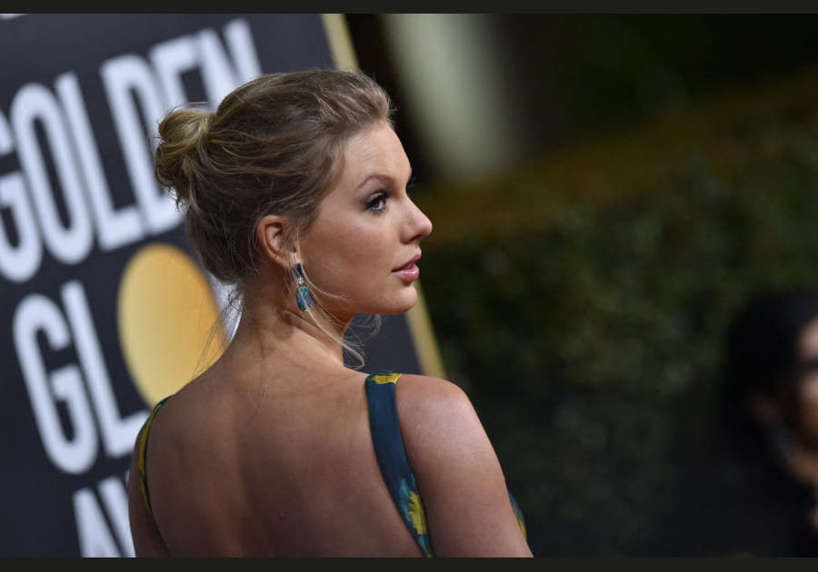 Le chignon coiff&eacute;-d&eacute;coiff&eacute; de Taylor Swift
