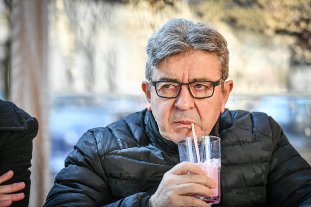M&eacute;lenchon boit du petit lait
