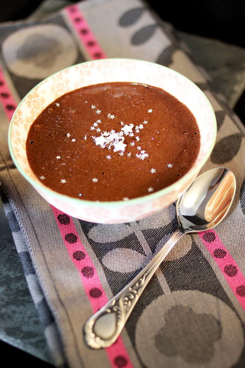 Mousse au chocolat extrêmement onctueuse