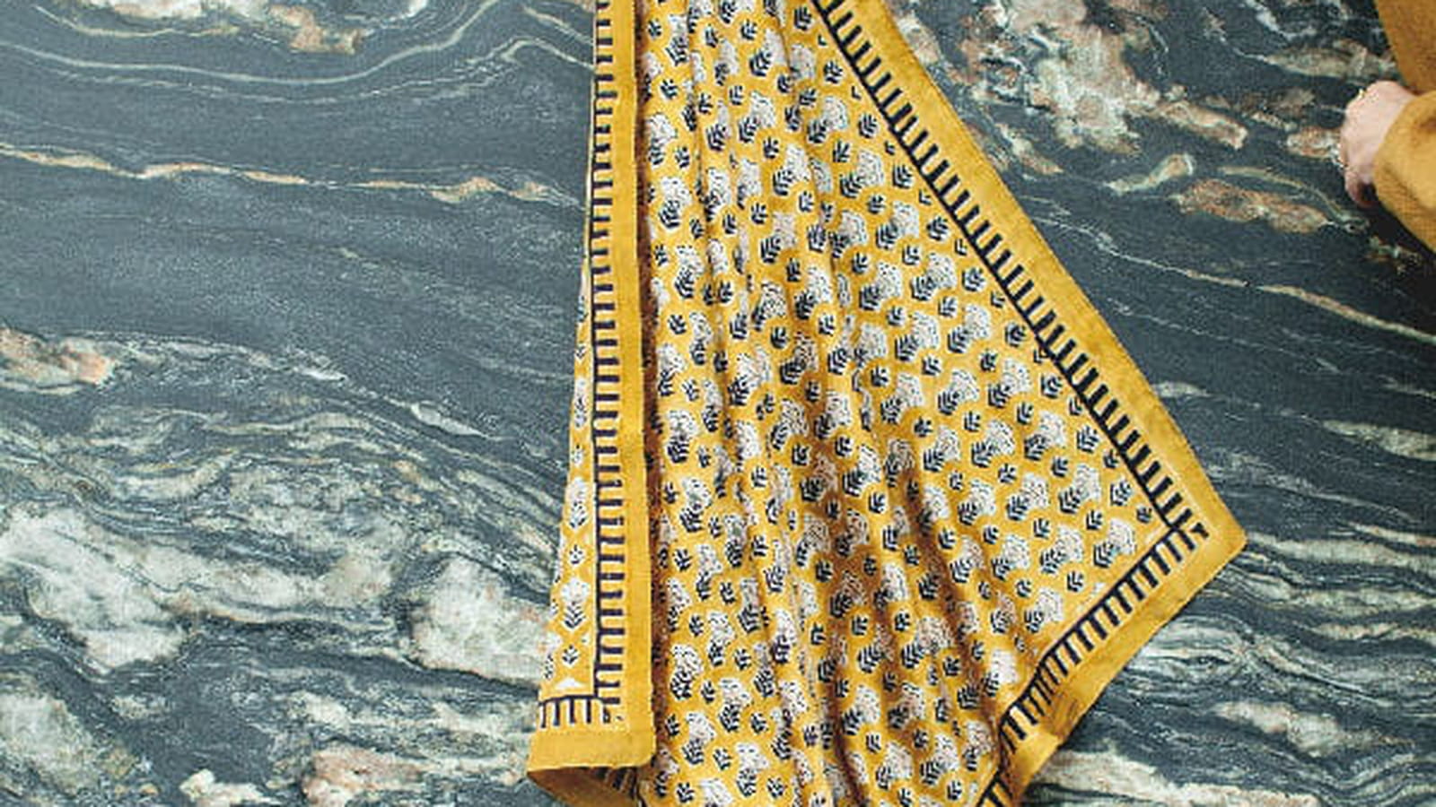 Foulard Apaches Collections
