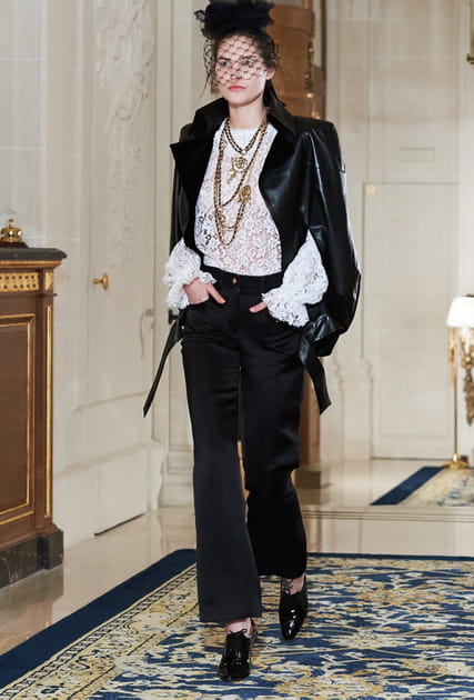 Chanel M&eacute;tiers d'art - Silhouette 23