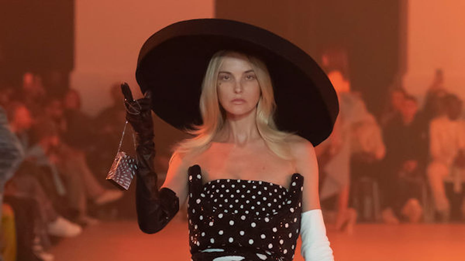 Look 76