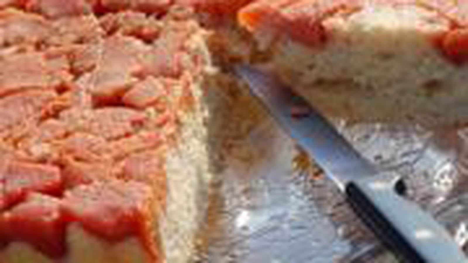 Gâteau renversé aux coings pochés