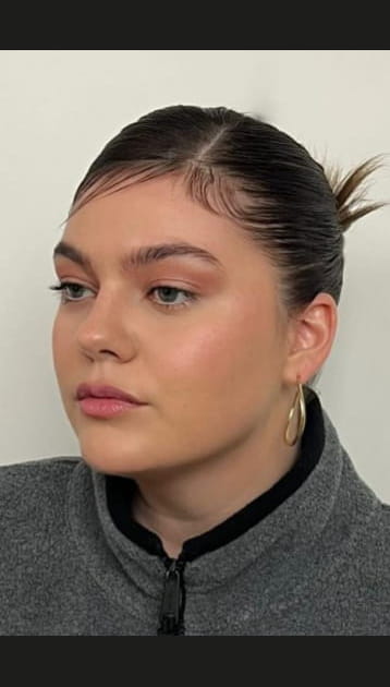 Louane opte pour la coiffure la plus tendance du moment