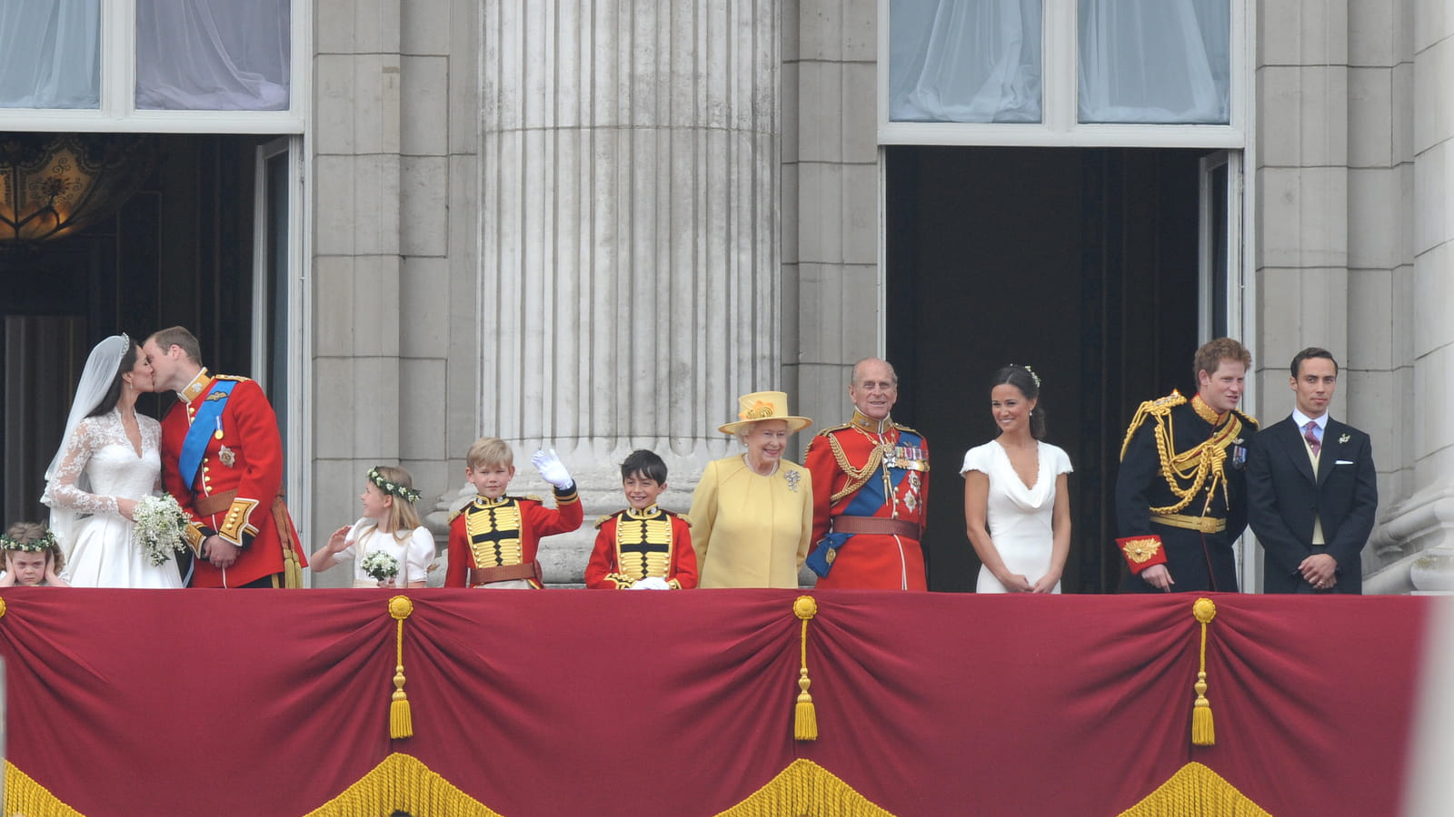 Le baiser sur le balcon de Buckingham Palace