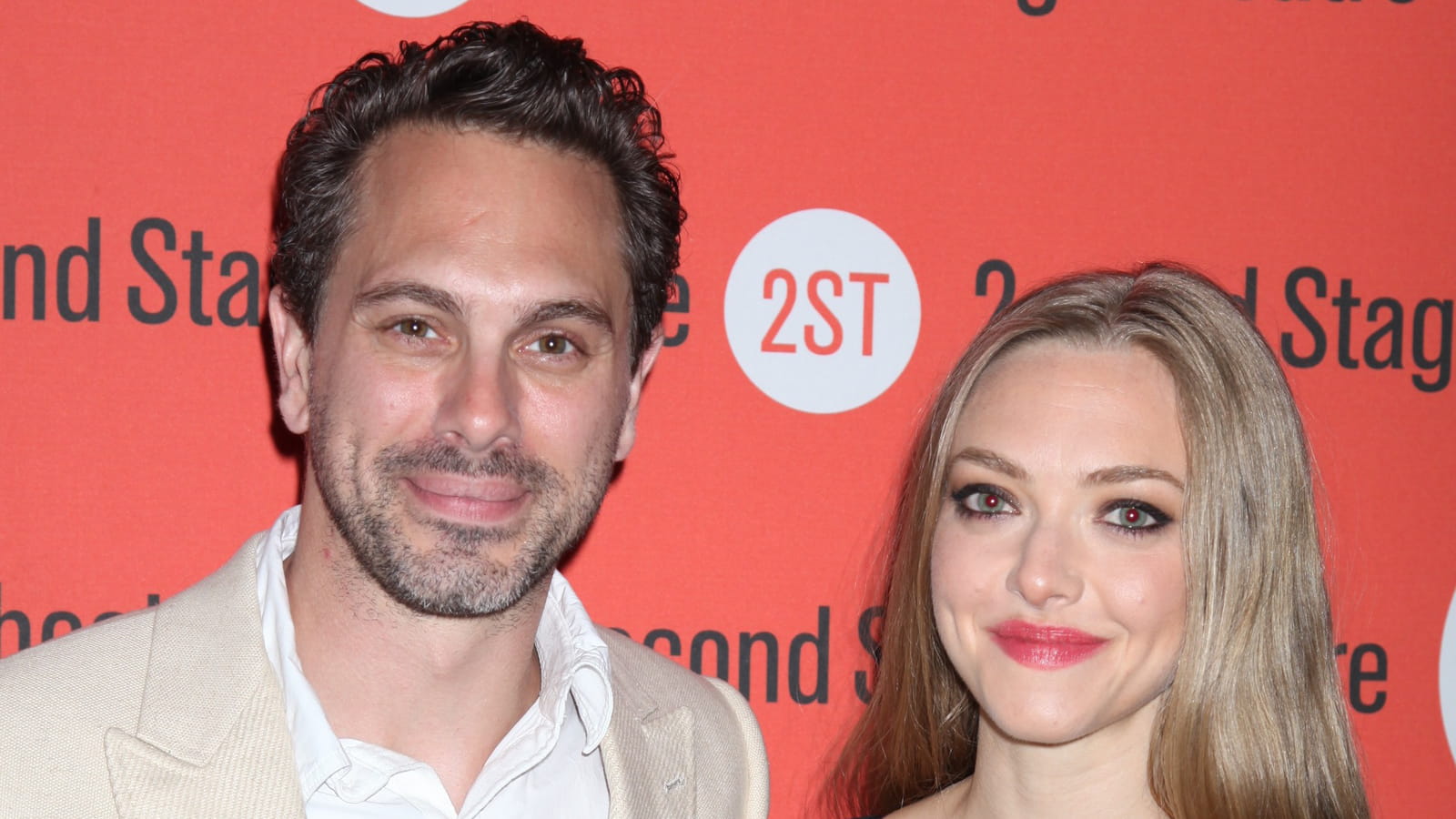 Amanda Seyfried et Thomas Sadoski