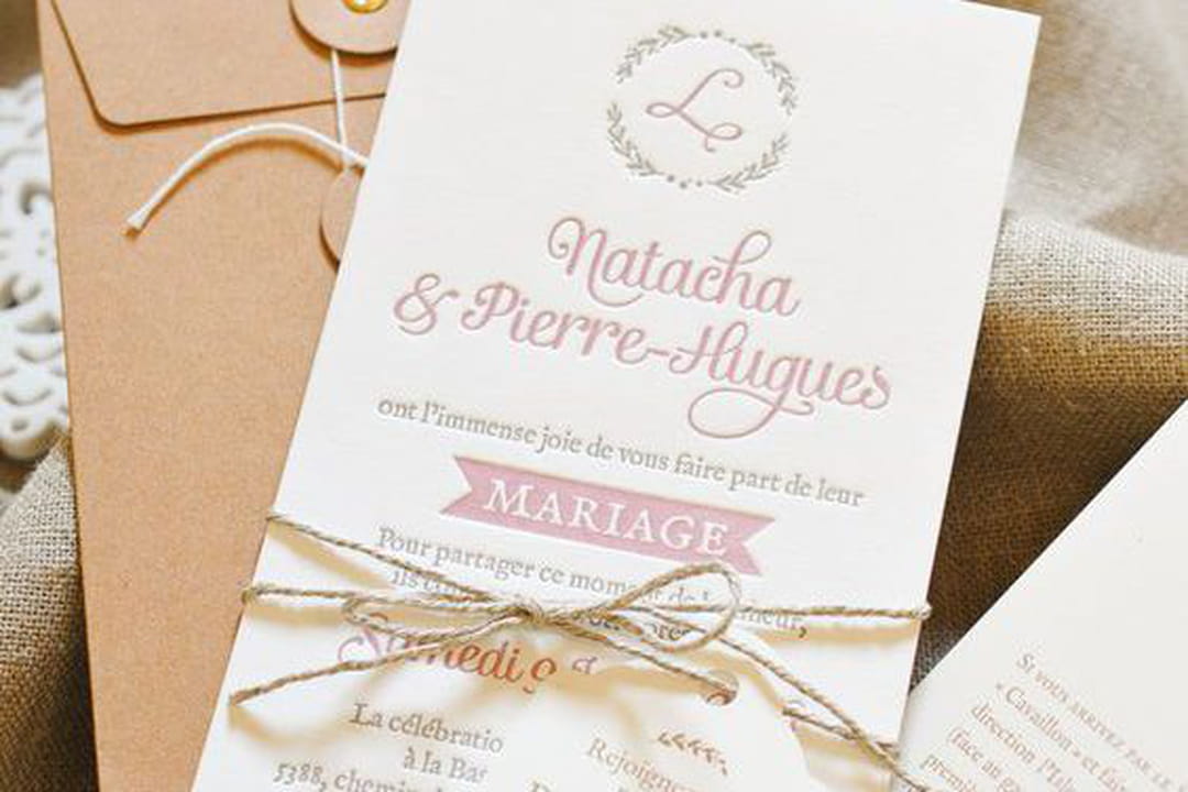 Un faire-part de mariage romantique