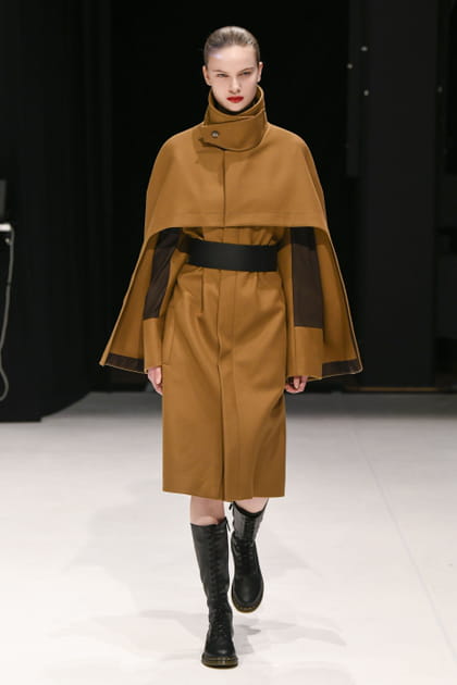 D&eacute;fil&eacute; Chalayan automne-hiver 2020-2021