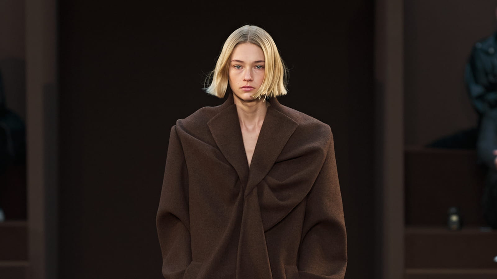 Look 24