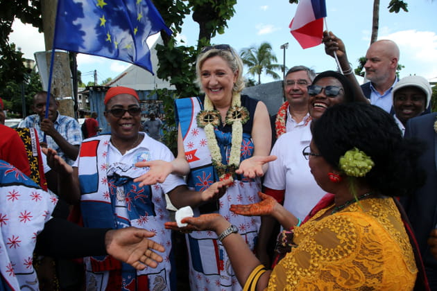 Marine Le Pen en visite &agrave; Mayotte dans le cadre des &eacute;lections europ&eacute;ennes