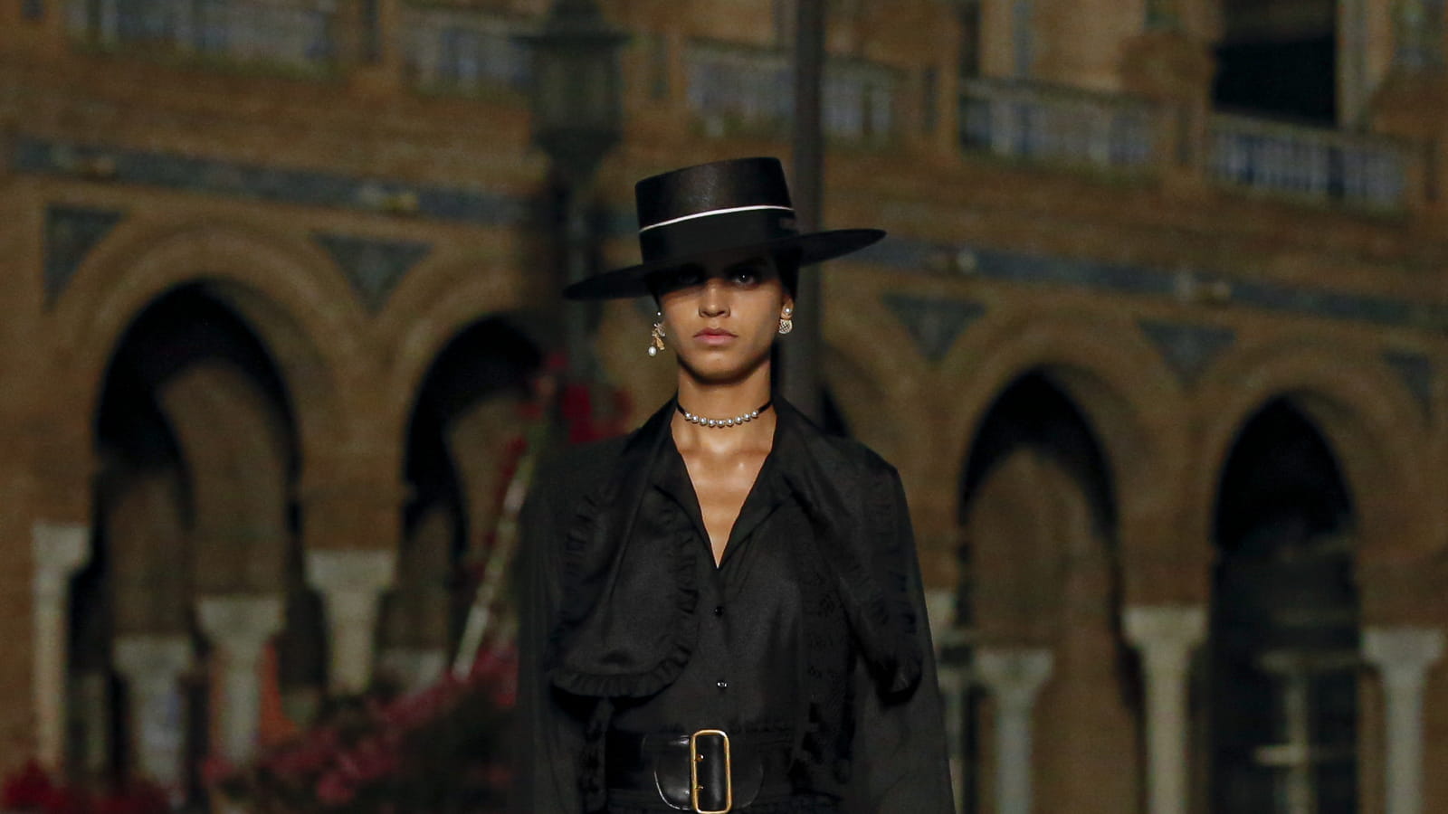 Look 17