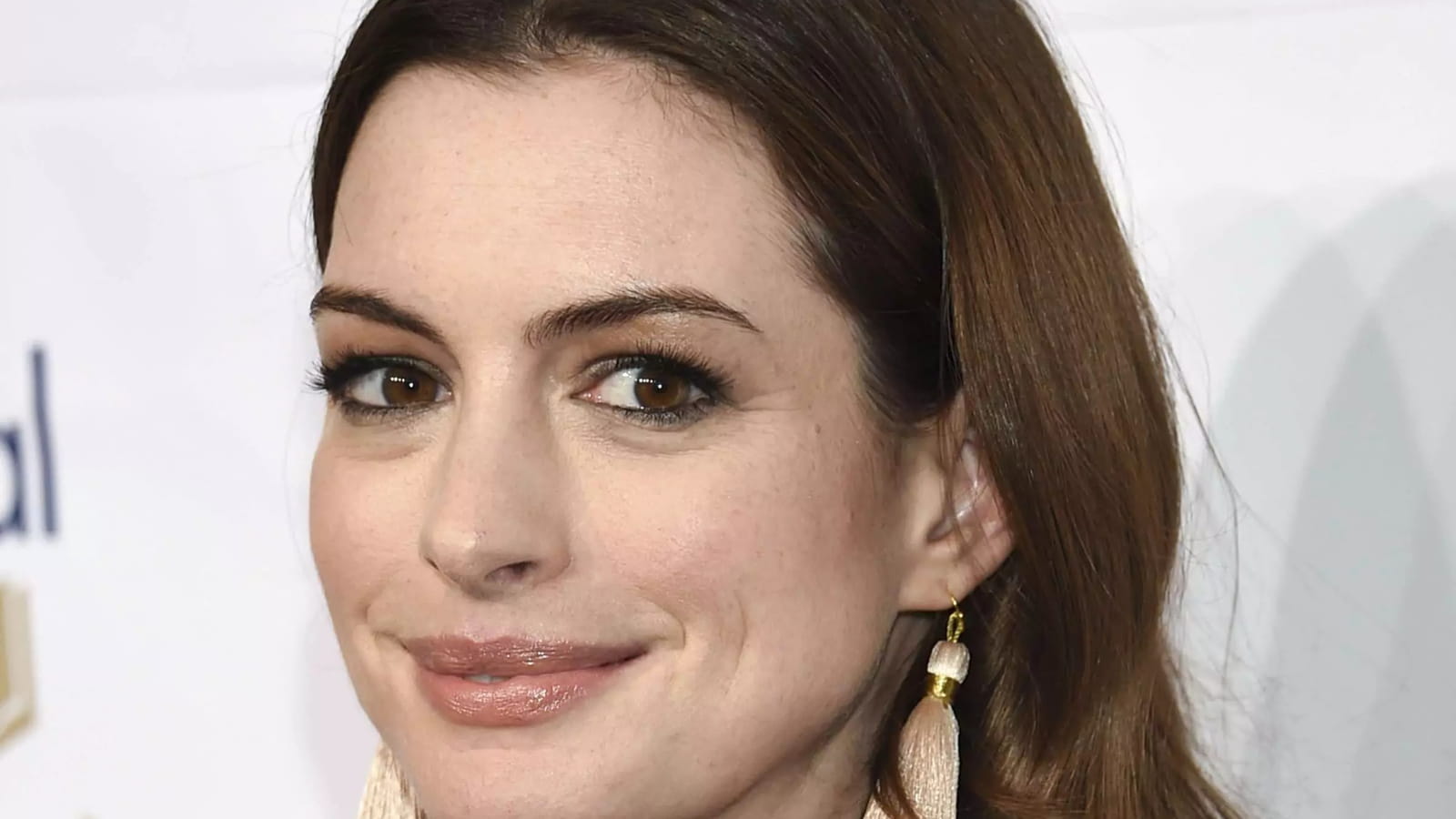 Anne Hathaway