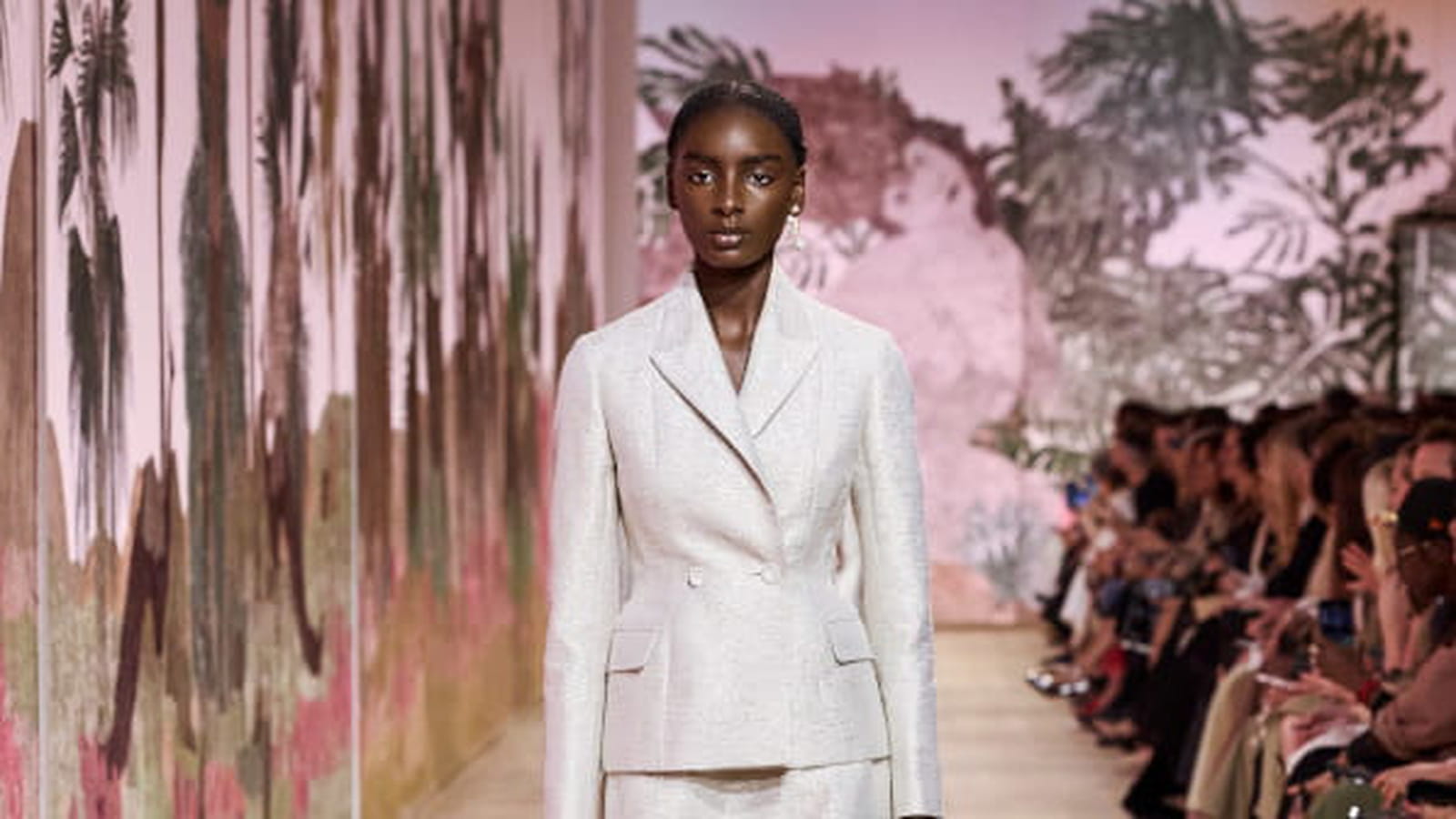 Look 52