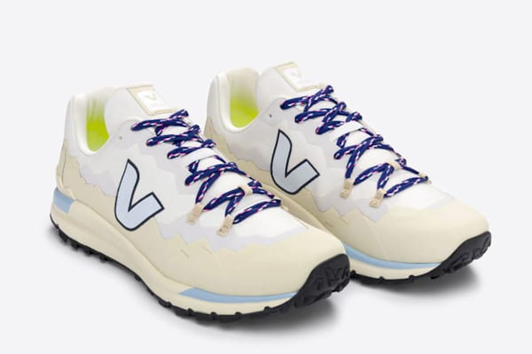 Baskets de trek blanches