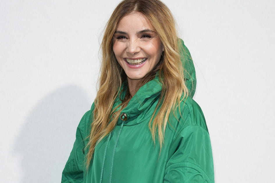 Les cheveux longs d&eacute;grad&eacute;s de Clotilde Courau