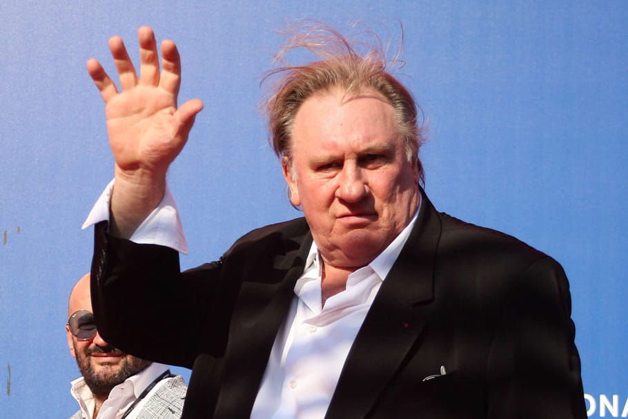 Gérard Depardieu balance son "corps", la "merde terrible", ceux qui lui "lavent le c**"...