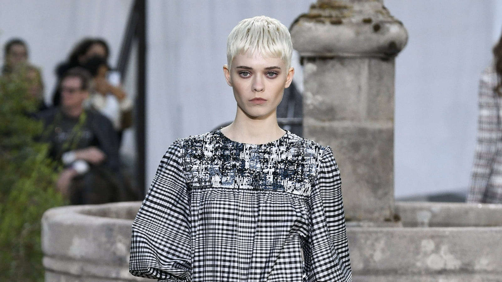 Look 8