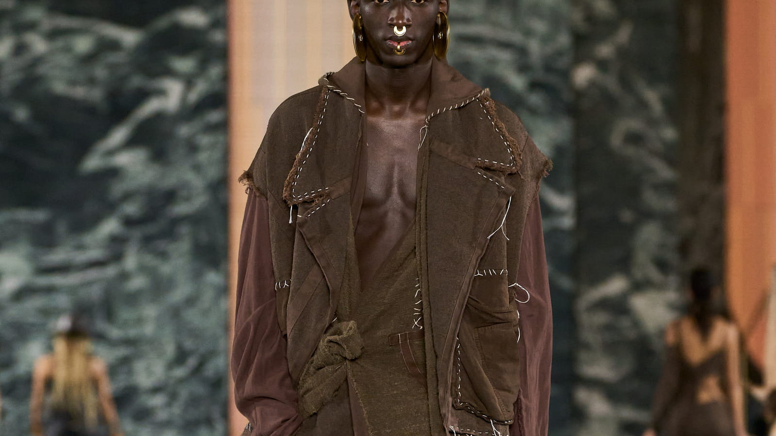 Look 80