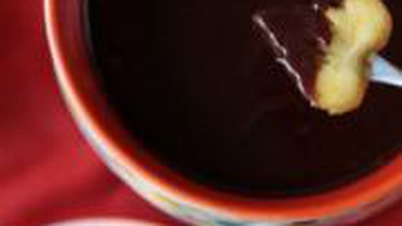 Fondue au chocolat, coco et poivre Voatsiperifery